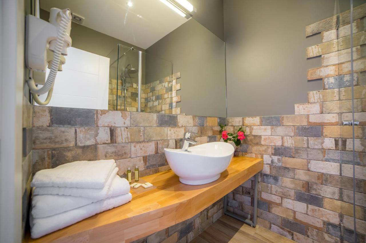 מאמאיה Lake Boutique Apartments & Rooms מראה חיצוני תמונה